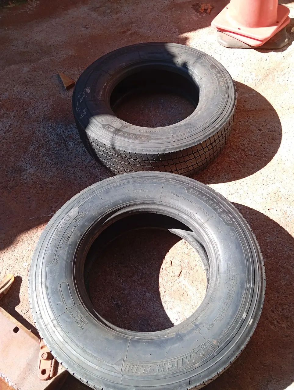 Pneus para caminhão235/75R17 - Foto 4