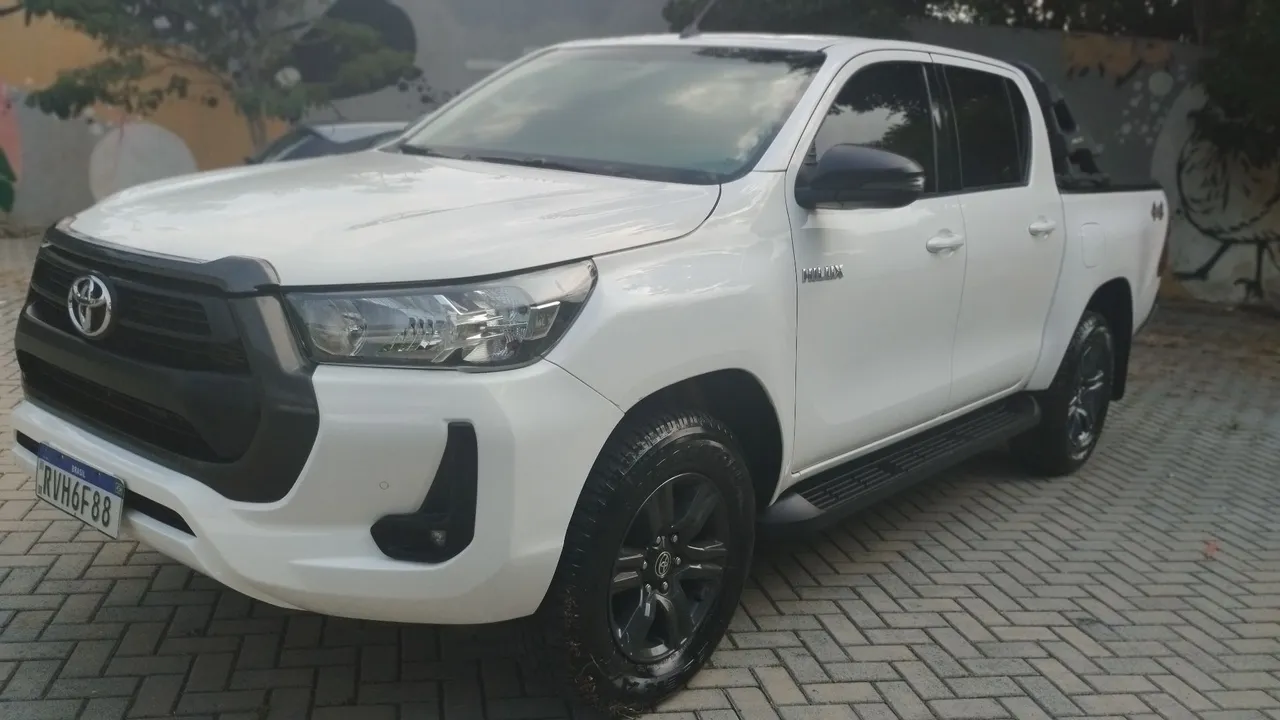 Hilux Sr 22 4x4 diesel ,troco menor valor