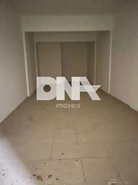 Apartamento - / Residencial / Humaitá
