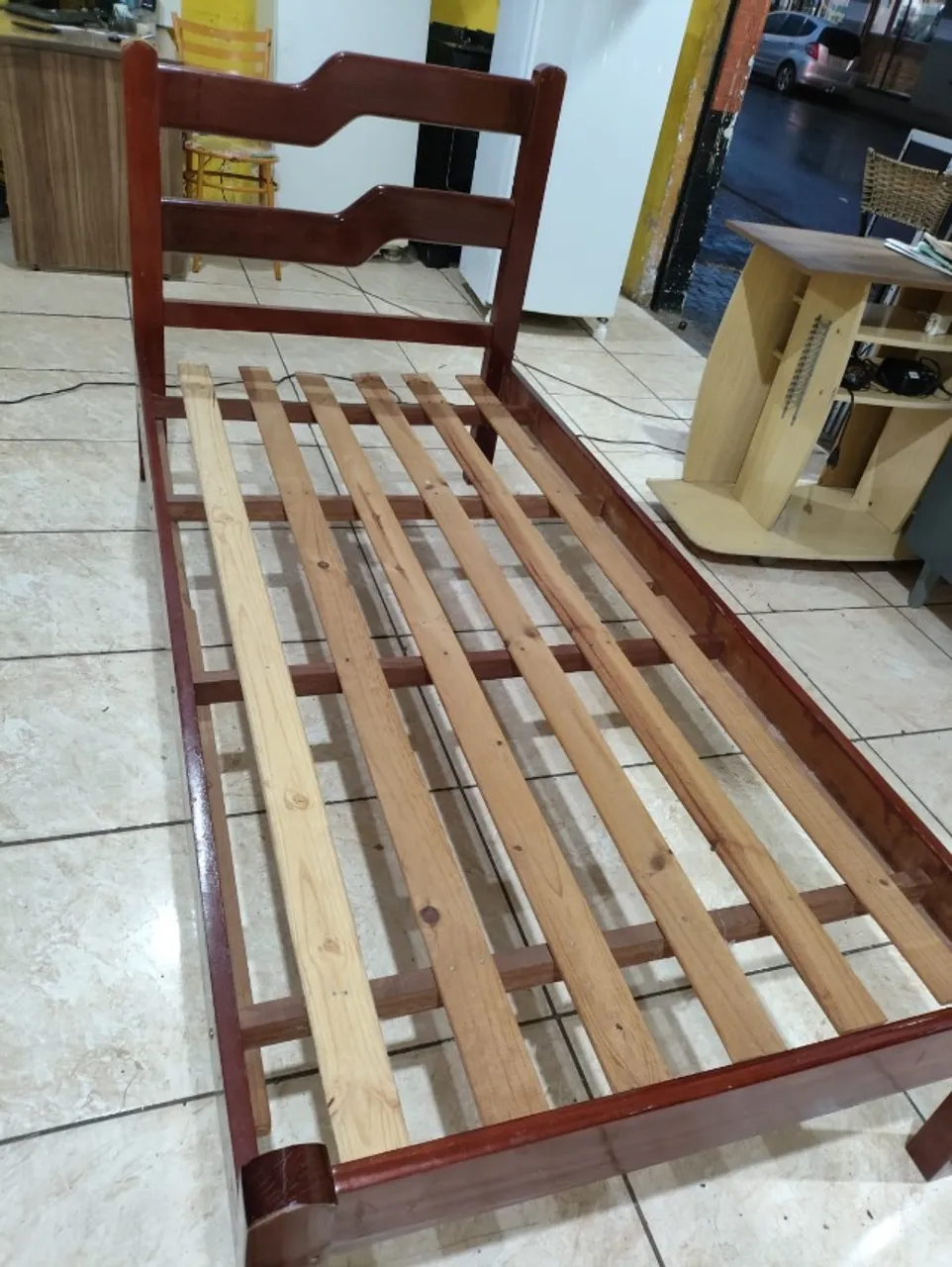 CAMA SOLTEIRO MADEIRA MAÇIÇA