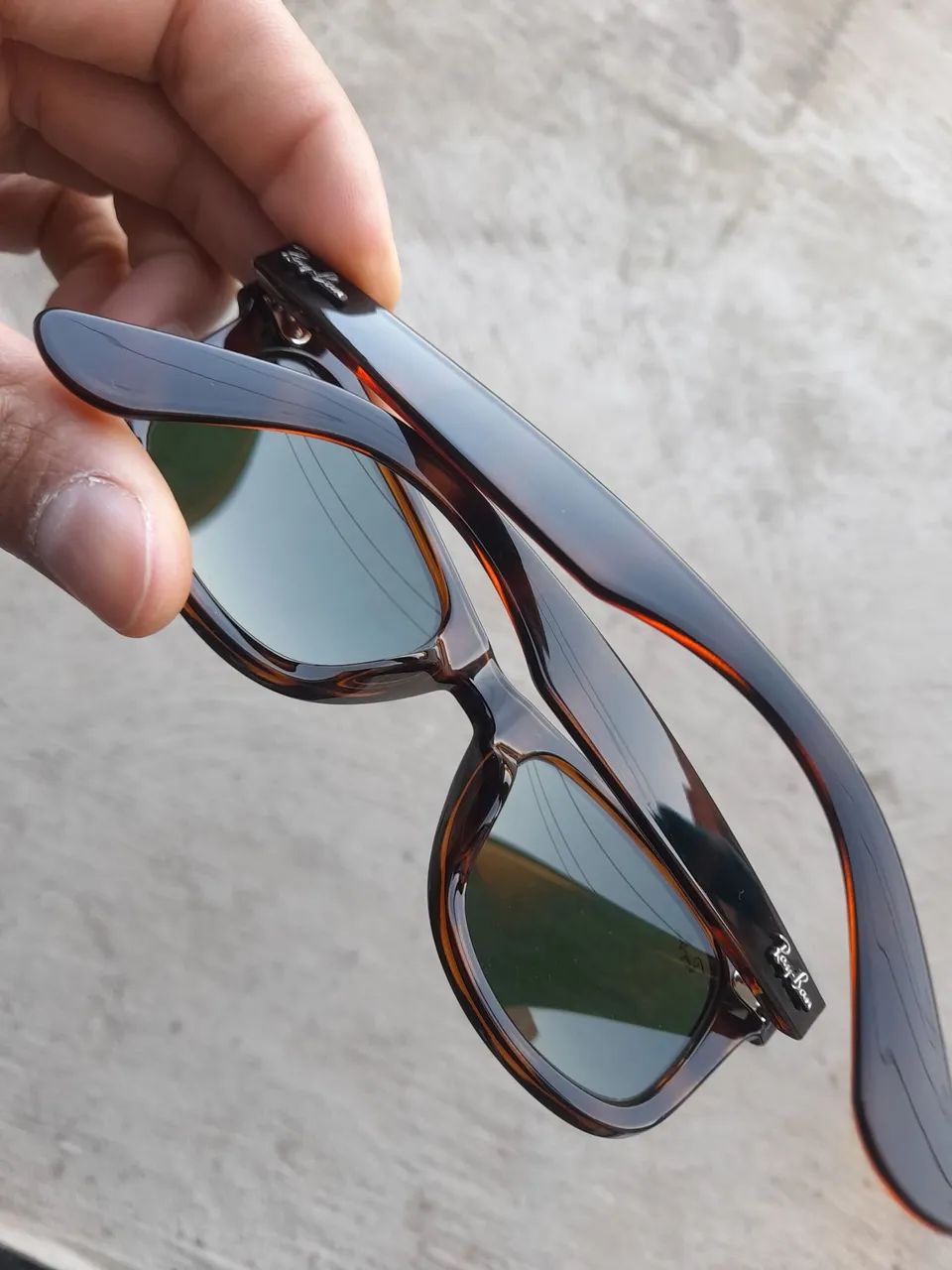 Óculos de sol Ray-Ban wayfarer verde tartaruga  - Foto 5