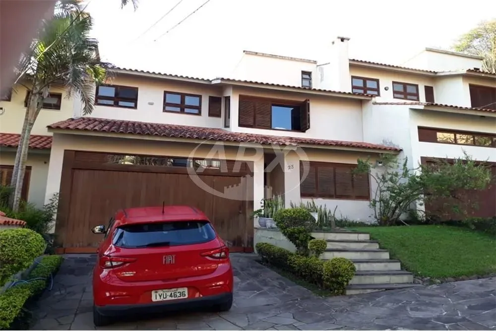 Casa em Condomínio de 195.13m² no bairro Teresópol