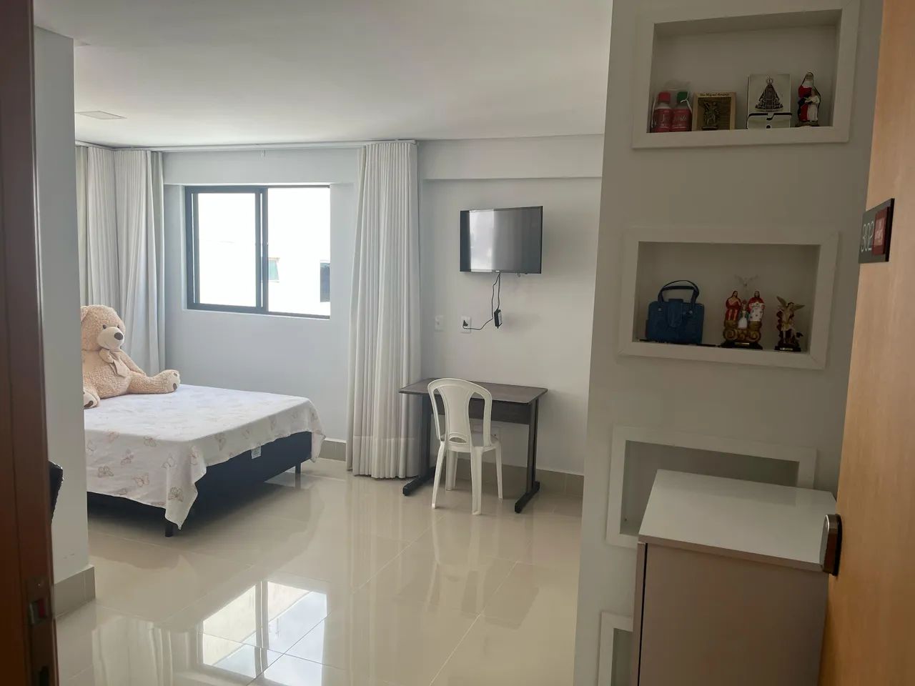 Spot para venda com 27 metros quadrados com 1 quarto em Cidade Universitária - Anápolis - 