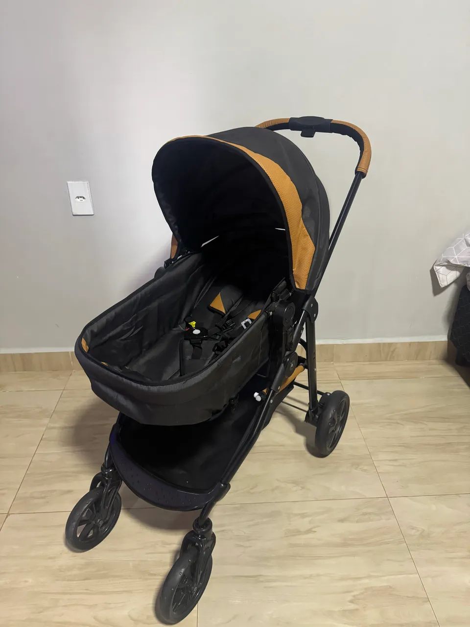 Vendo carrinho de bebê do tipo Moisés 