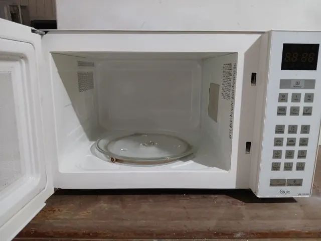 Microondas panasonic 31 litros - Foto 3