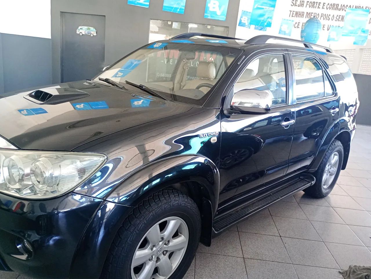 TOYOTA HILUX SW4 7 LUGARES - Foto 3