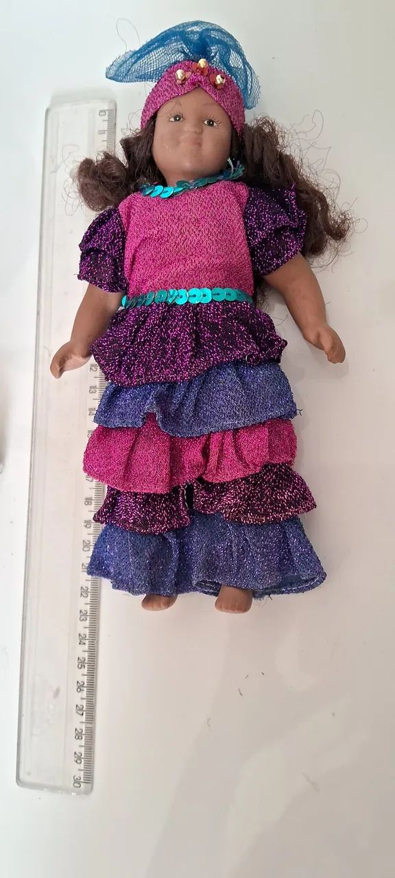 Boneca de porcelana coleção boneca do mundo  - Foto 2