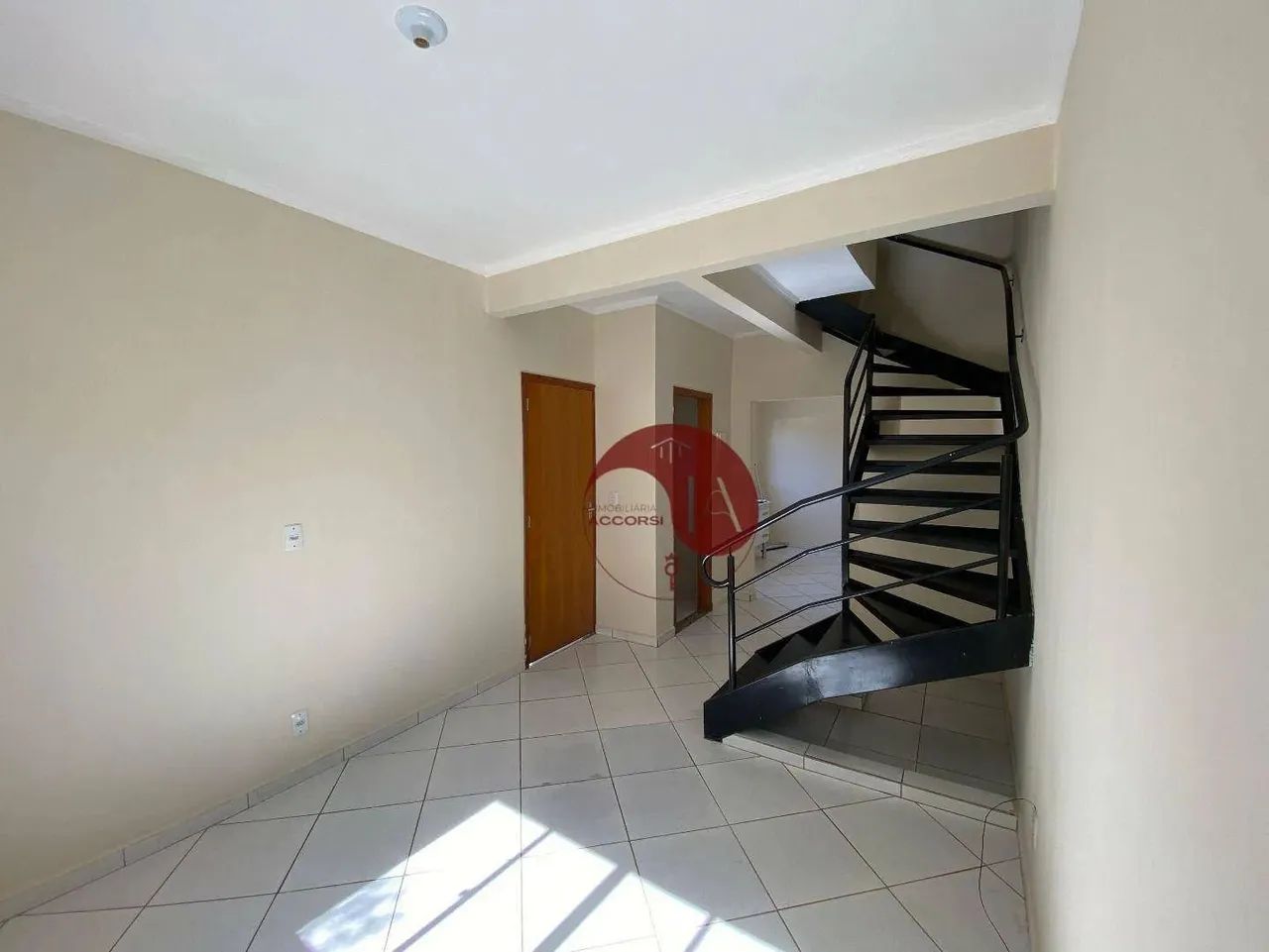 Sobrado com 2 dormitórios à venda, 104 m² por R$ 210.000,00 - Parque Jaguaré - São José do - Foto 3