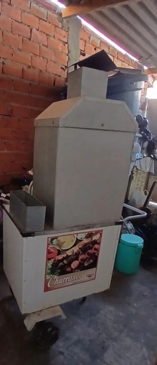 Churrasqueira de espetinho 