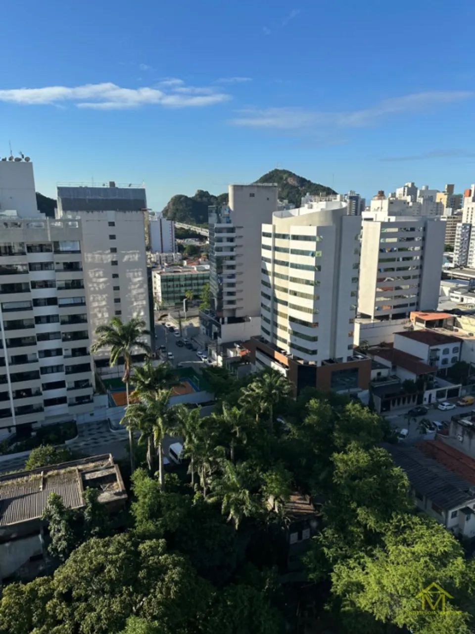 3 quartos na Praia da Costa - Edifício Jardim Hebron Cód: 27971 R