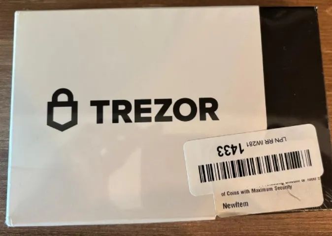 Trezor Model T Hardware Wallet Carteira Bitcoin & Stablecoins Lacrada - Foto 5