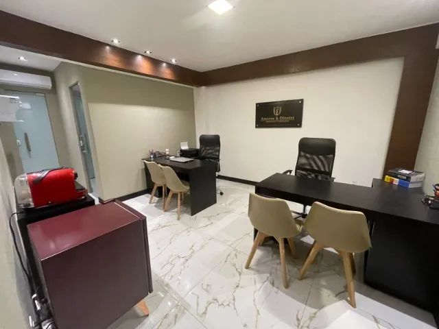 SALA COMERCIAL EM ITAPUÃ - EXCELENTE LOCALIZAÇÃO!