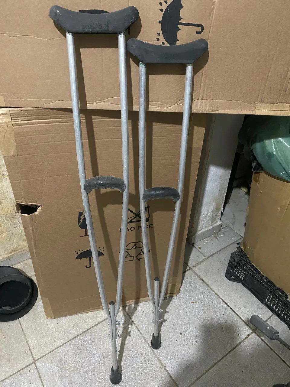 Par Muleta Axilar Em Alumínio Regulável - Foto 2