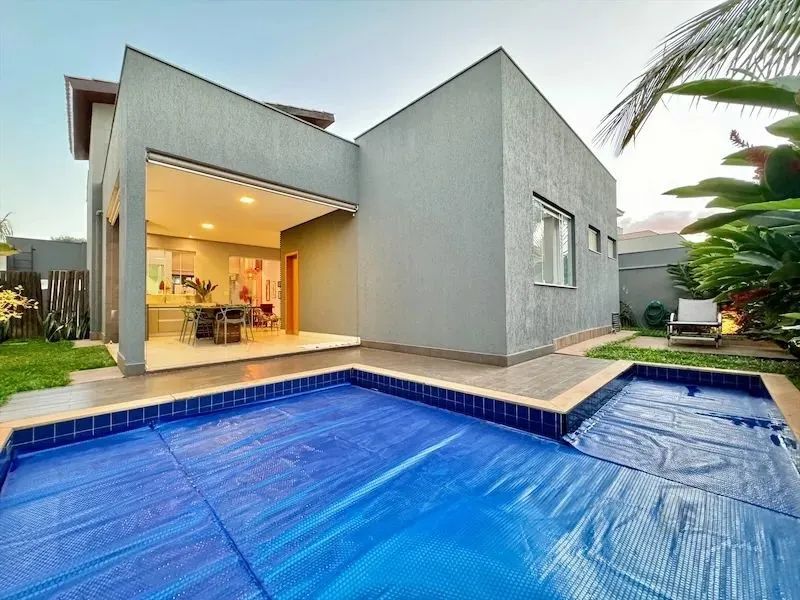 Casa térrea com 3 suítes plenas a venda no Condomínio Jardins Verona em Goiânia
