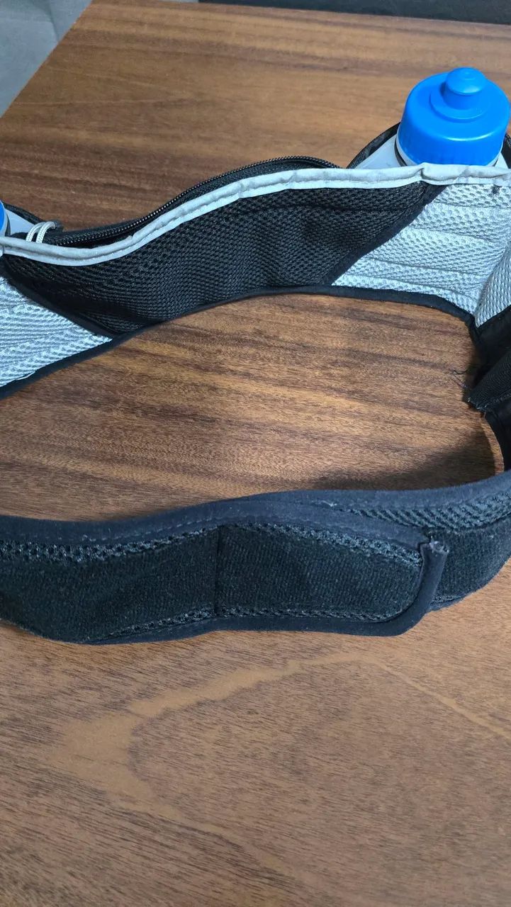Cinto de Hidratação Asics - Perfeito para Corridas - Foto 4