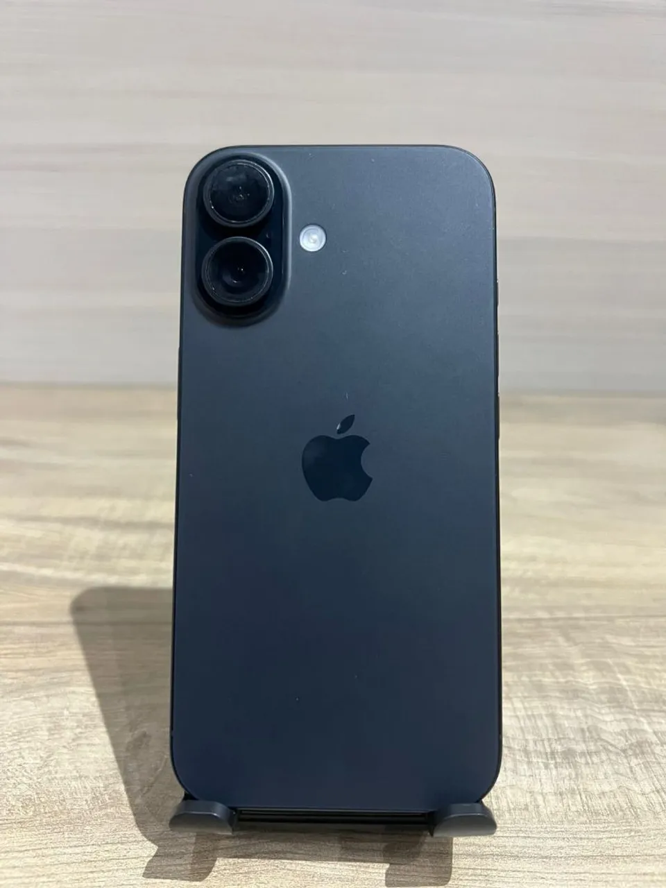 Iphone 16 256gb preto (seminovo)