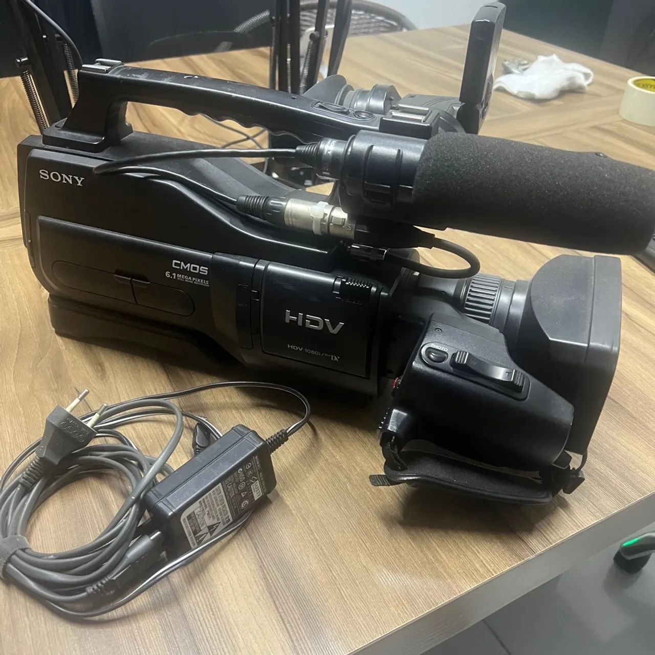 Filmadora Sony Handycam HVR HD1000 - Foto 2