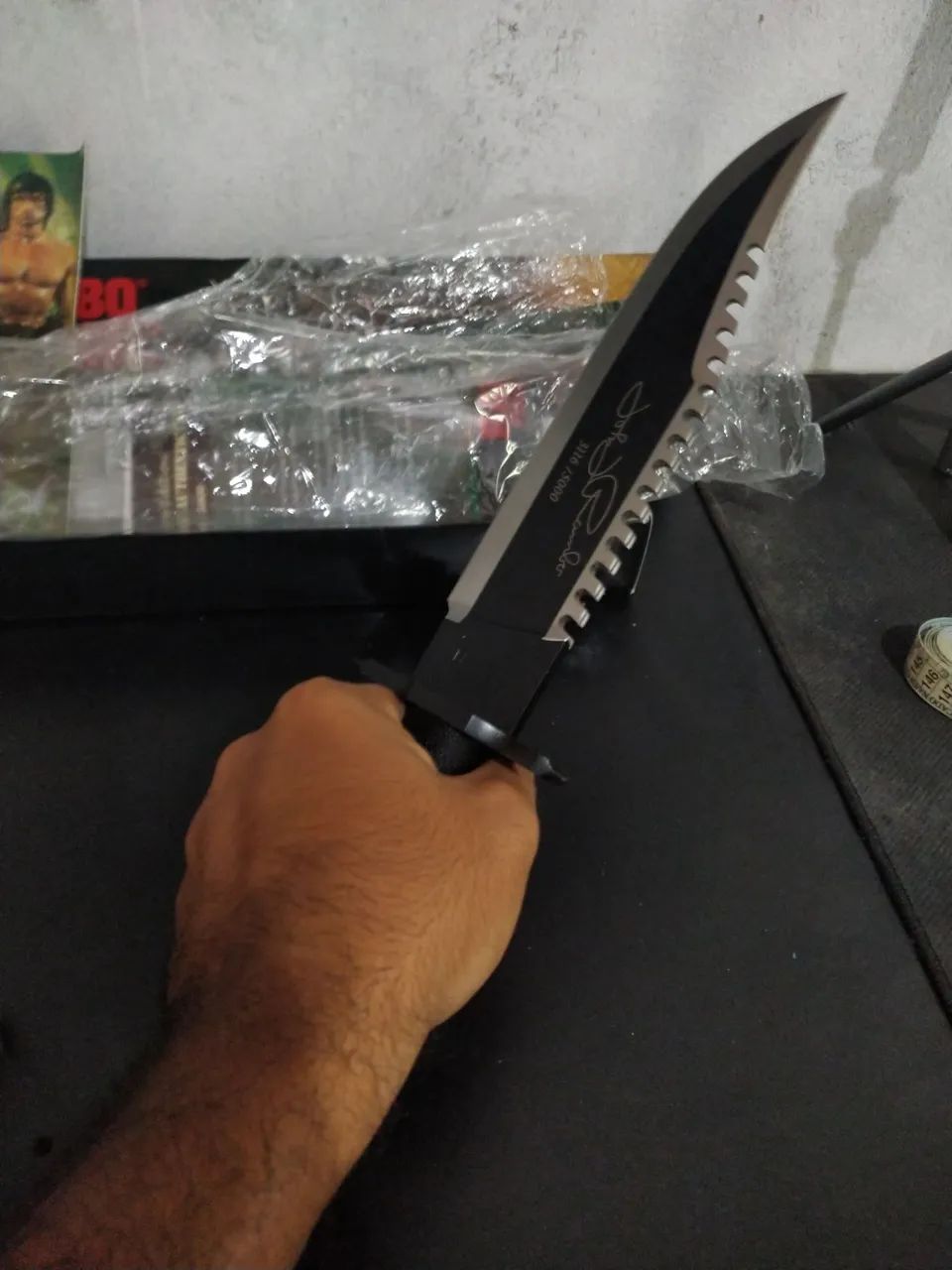 Faca do Rambo 2 First blood com bainha e assinatura certificado de autenticidade  - Foto 2