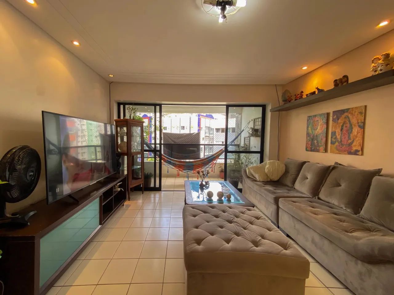 Espaço e Conforto em Boa Viagem: Seu Novo Lar no Edf. Chateau Des Ardennes!