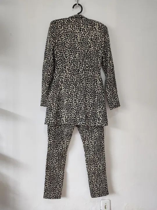 Conjunto de Blazer e Calça Leopardo - Foto 4
