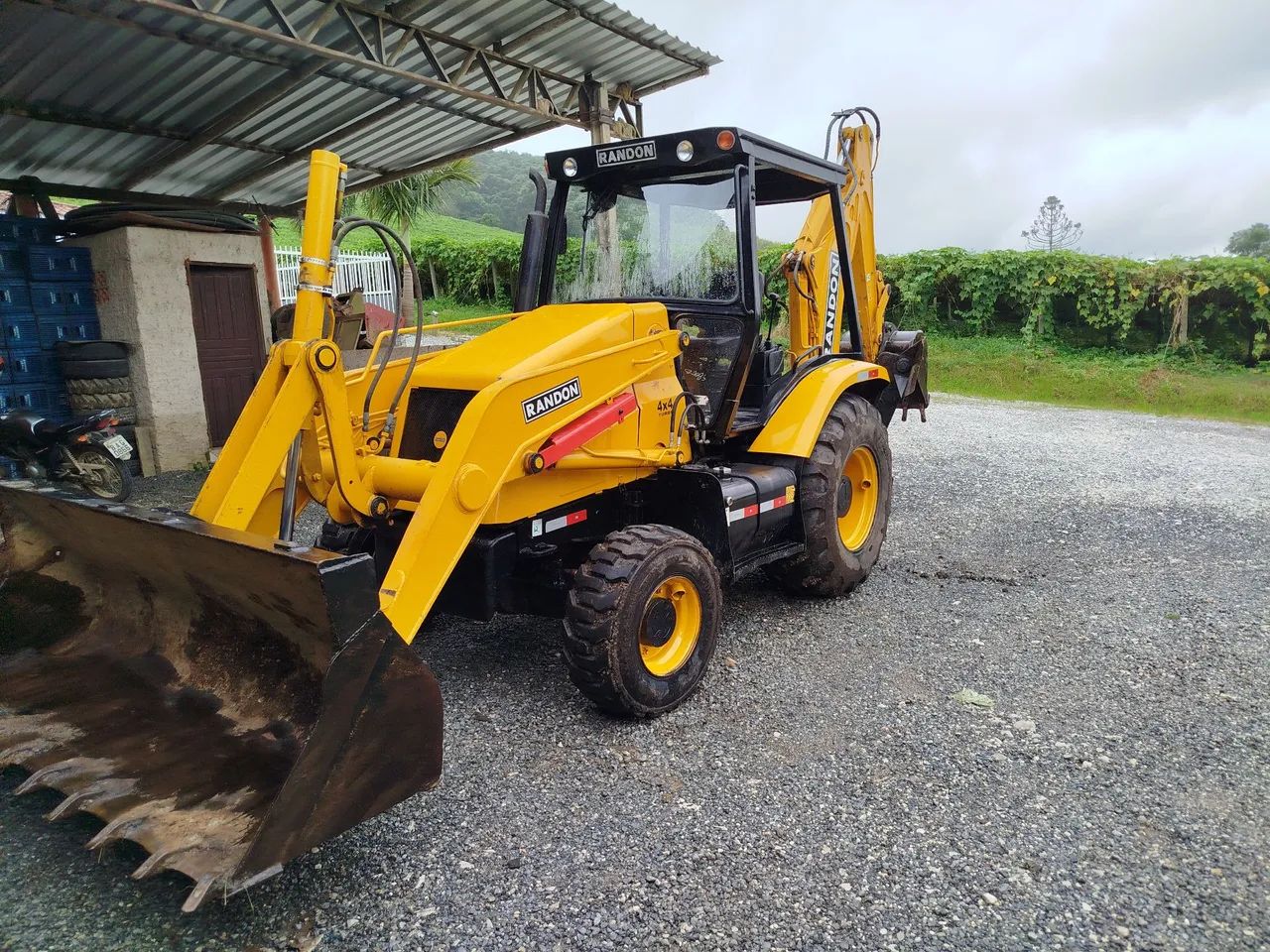 Retroescavadeira Rondon  - Foto 5