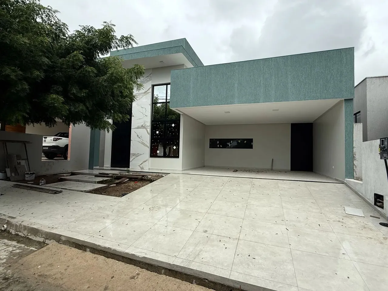 Casa em condomínio com ENERGIA SOLAR 1000KWH - 3 SUITES - Canafístula - Arapiraca - AL