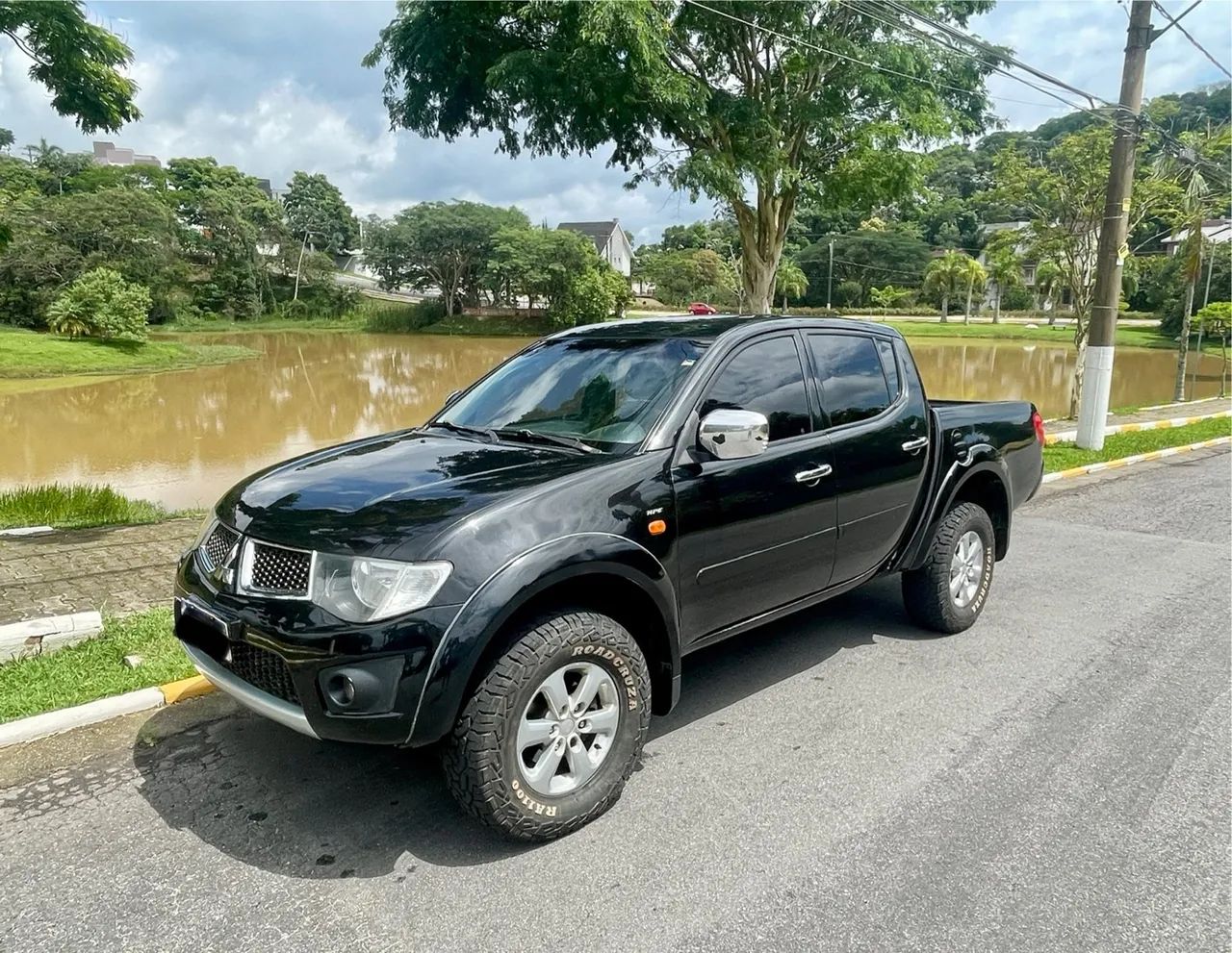 Mitsubish Triton Hpe 3.2 Diesel Aut 2012