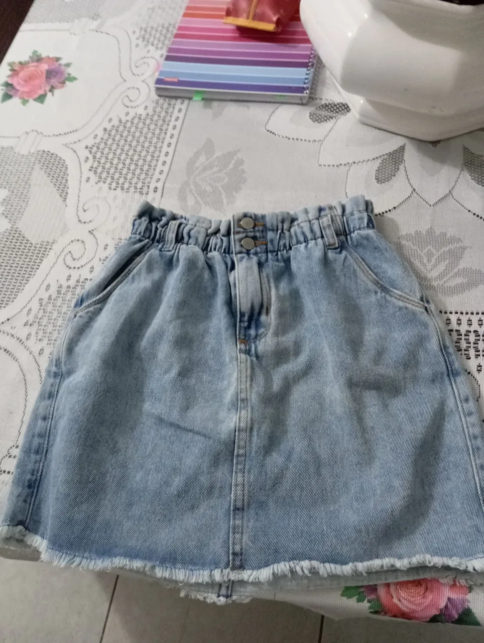 Saia Jeans com Barra Desfiada