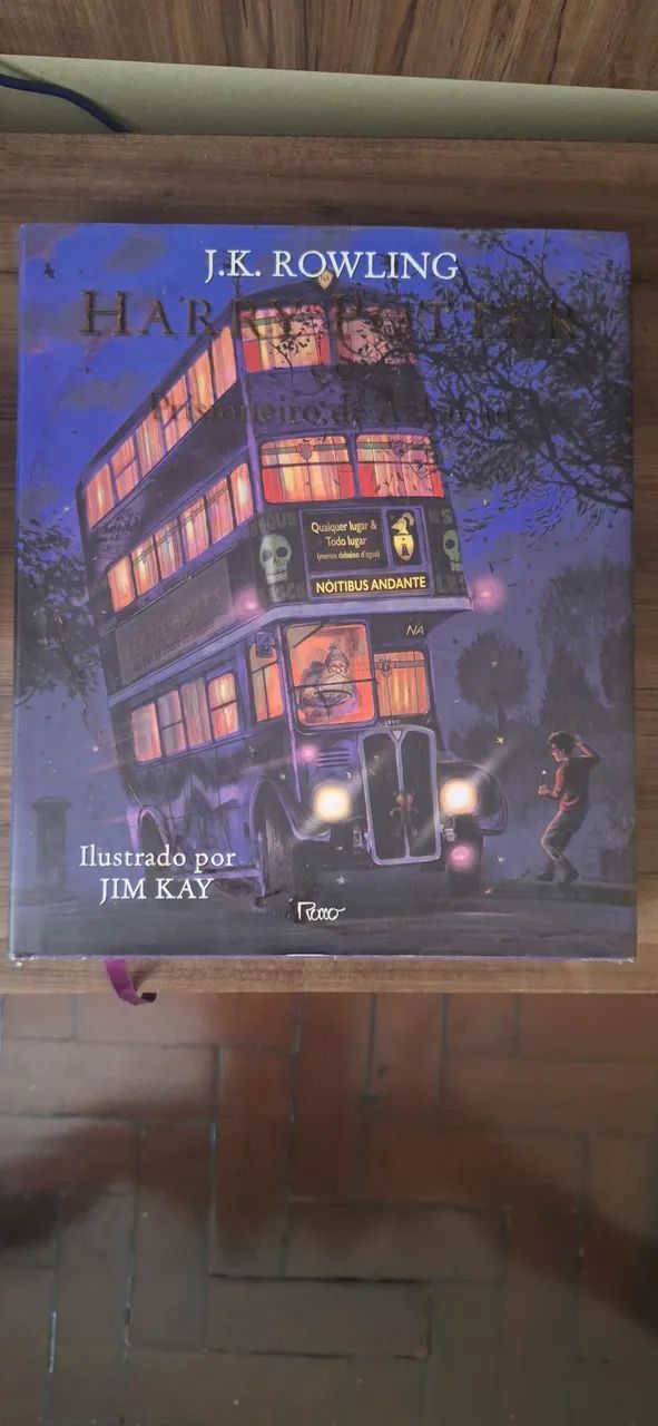 Livro Harry Potter e o prisioneiro de Azkaban: Ilustrado