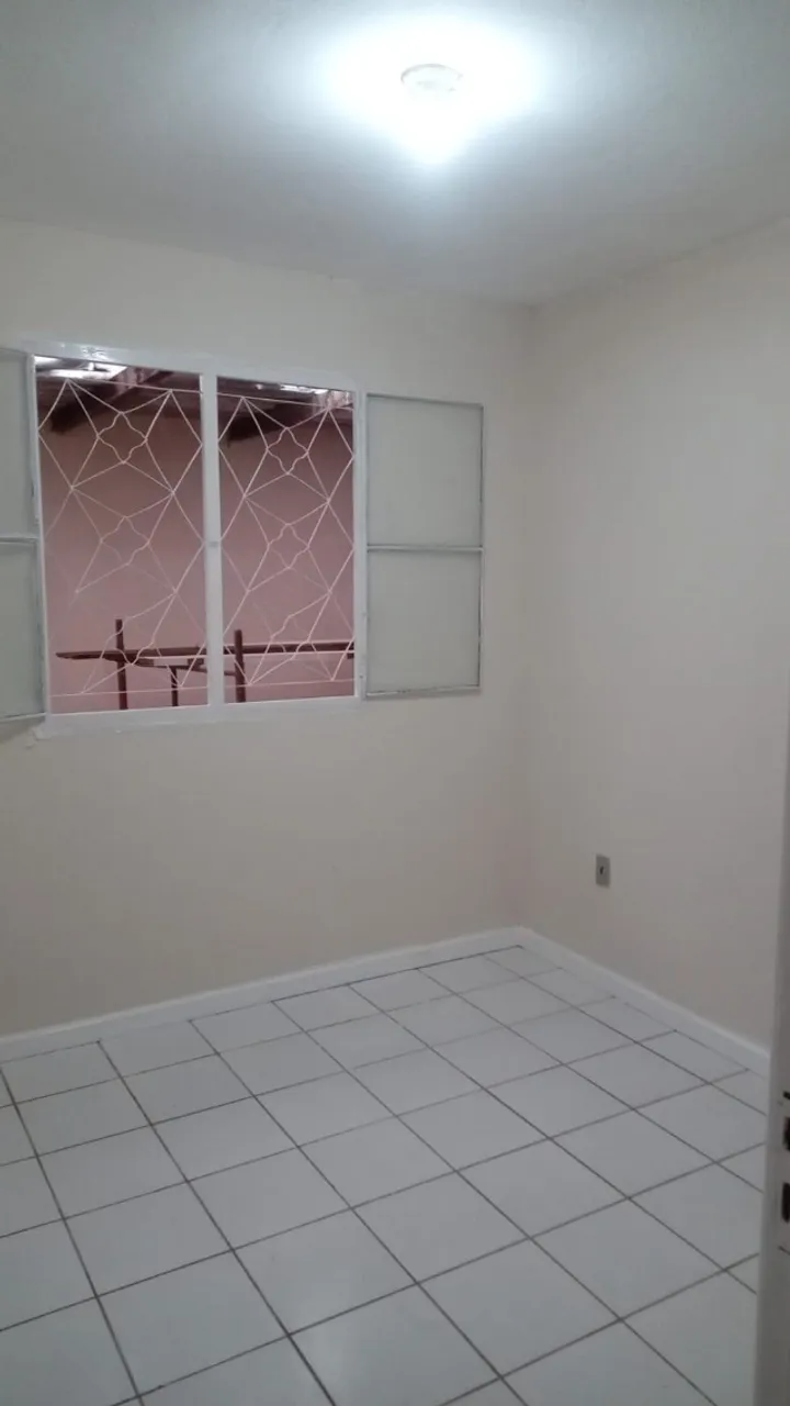 Apartamento para locação com 2 quartos no bairro Floresta Petrópolis