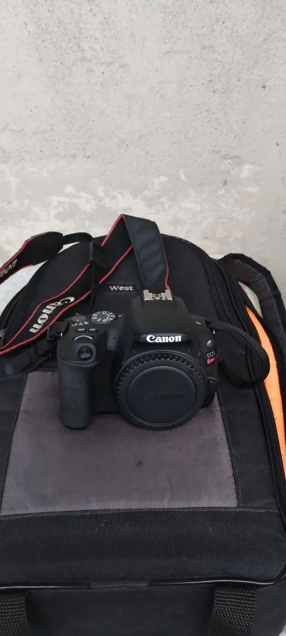 Câmera Canon SL2
