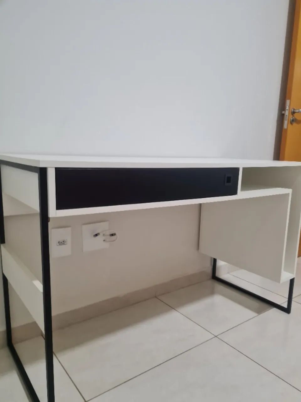 Desk64520780999042121