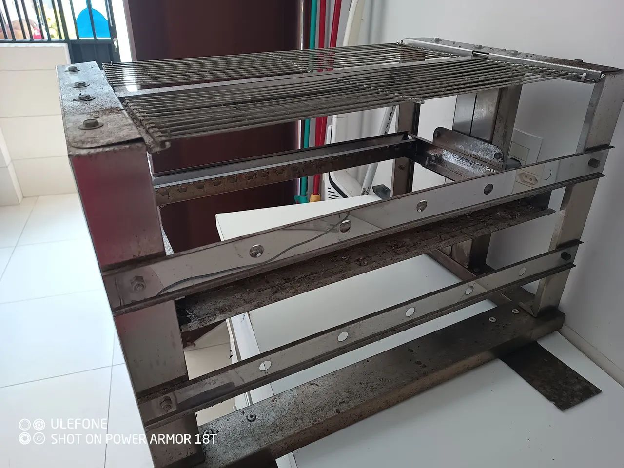 Churrasqueira com gira espeto Elétrico/parrilha   - Foto 2