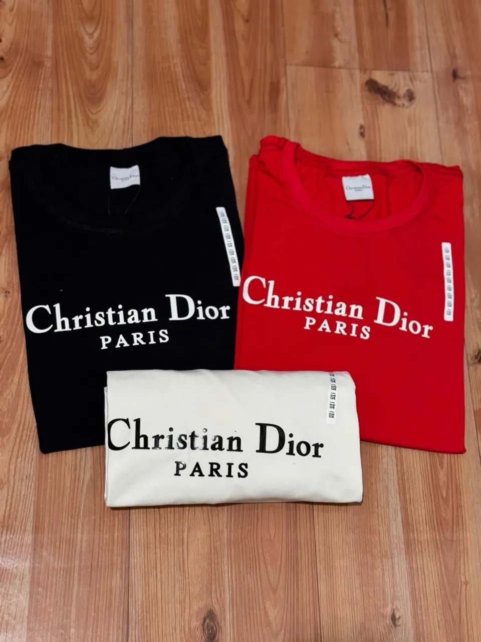 Camisas Christian Dior - Preta, Vermelha e Branca