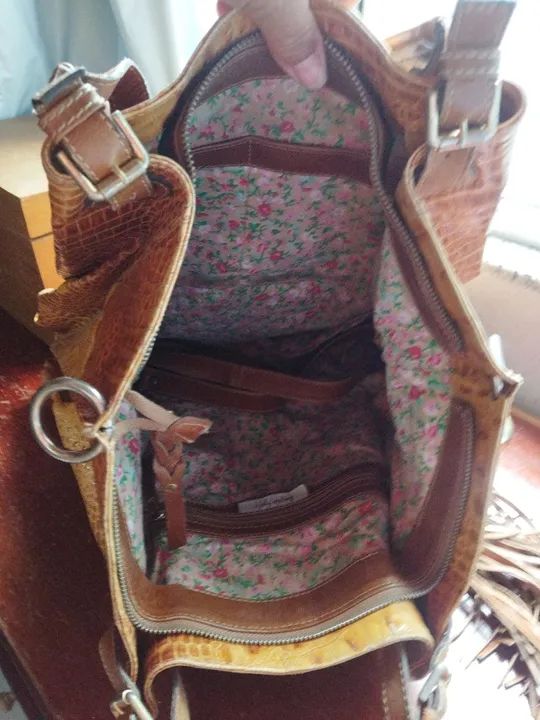 Bolsa de Ombro em Couro Legítimo - Foto 2
