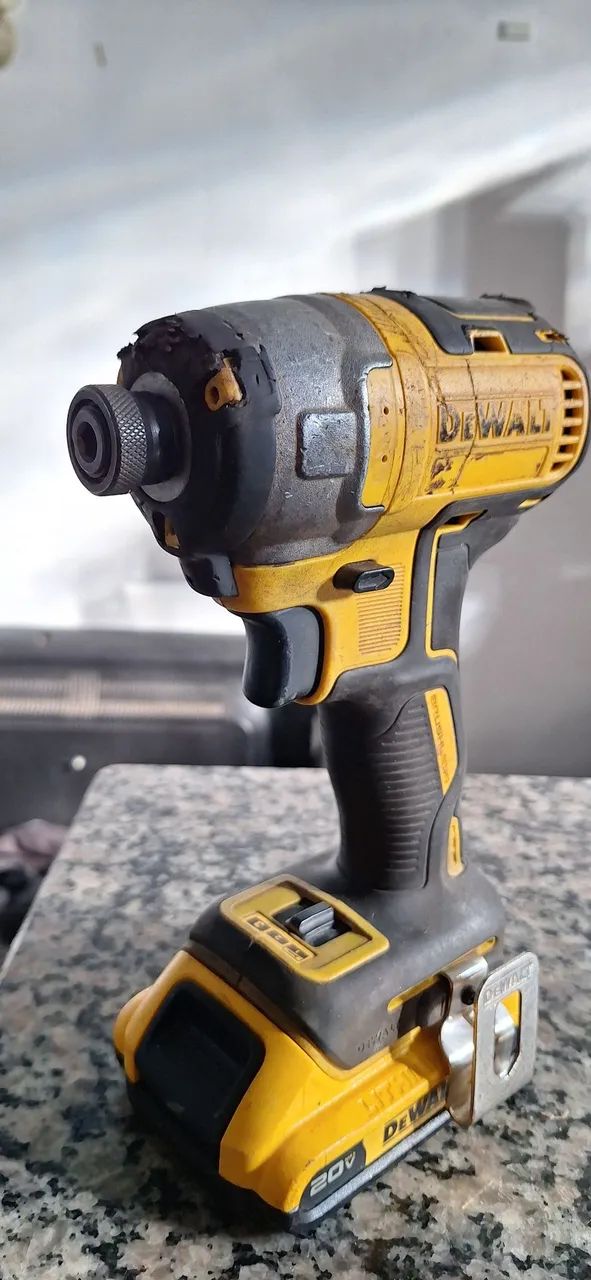 Parafusadeira Dewalt Impacto