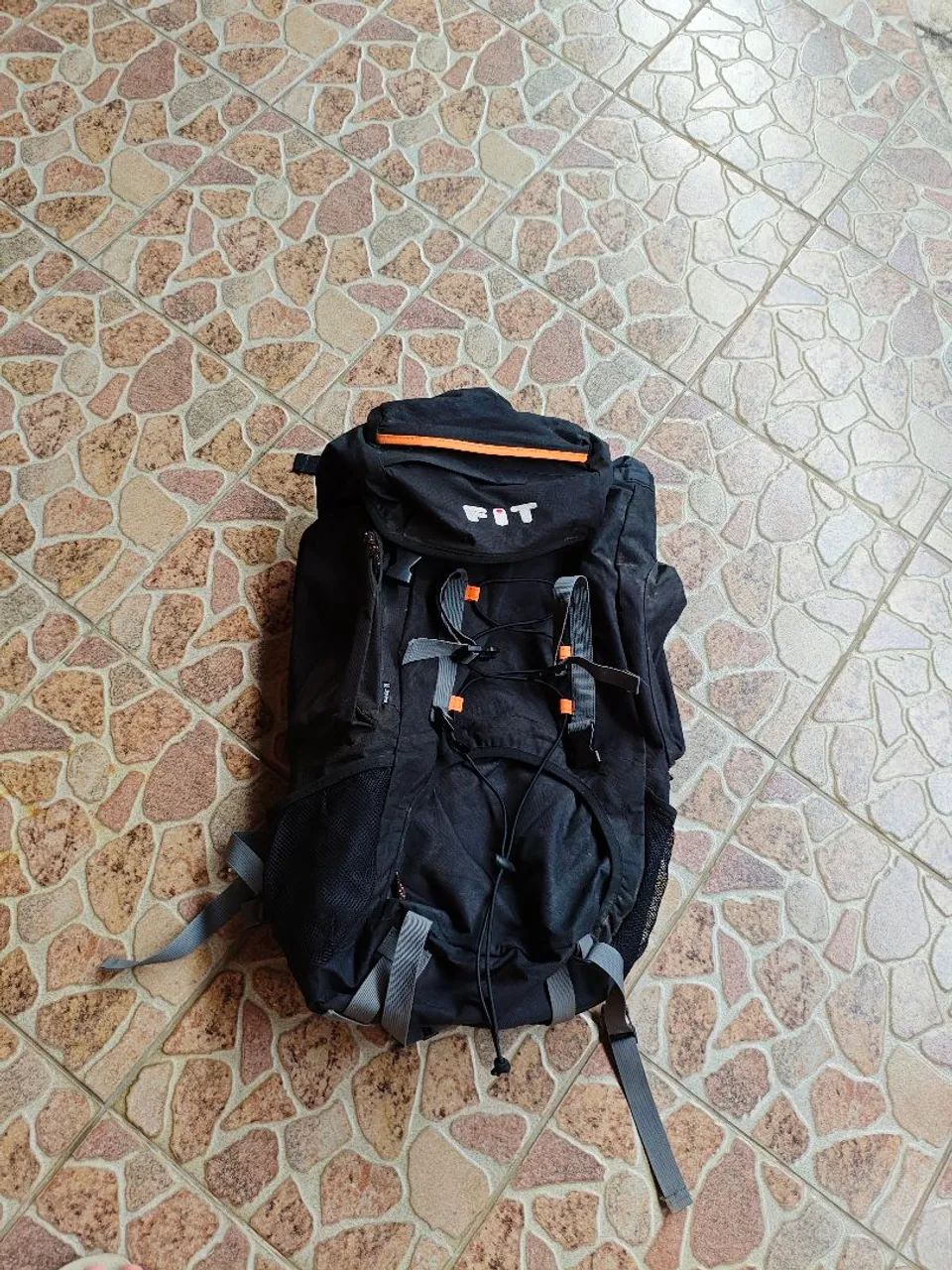 Vendo Roupa de mergulho+ Mochila+ Pé de Pato - Foto 5
