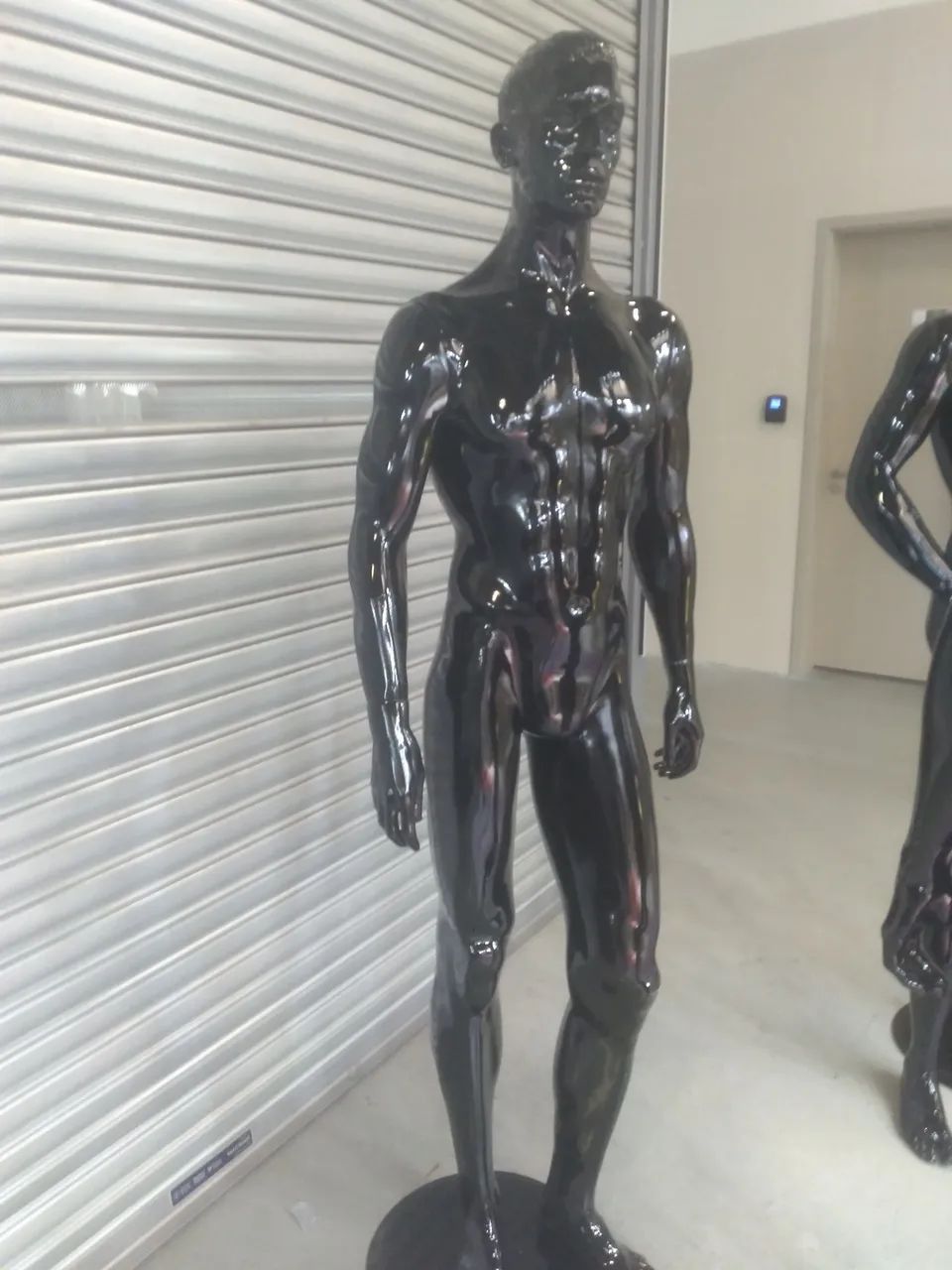 Mannequin Preto - Foto 5