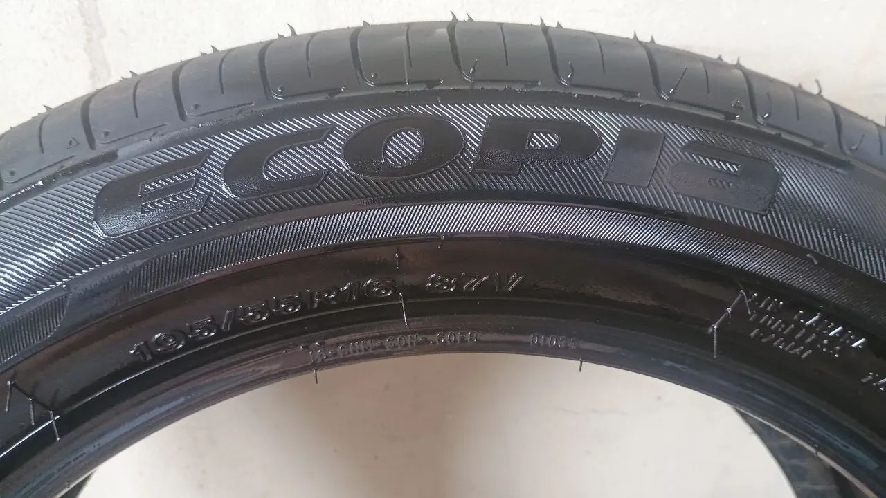 Pneu Bridgestone 195/55/16 peneu - Foto 2