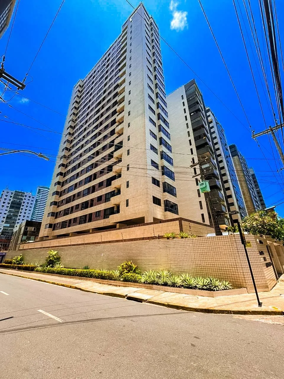 Apartamento com 1 Quarto(s) e 1 banheiro(s) para Alugar, 32 m² por R$ 2500 / Mês