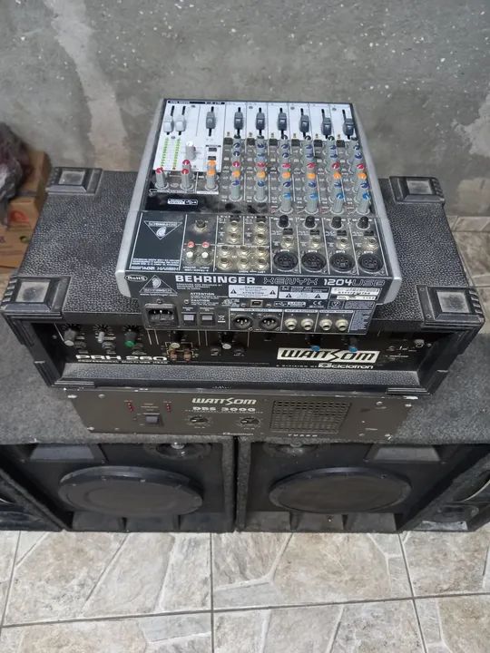 Mesa de Som Behringer Xenyx 1204USB - Foto 5