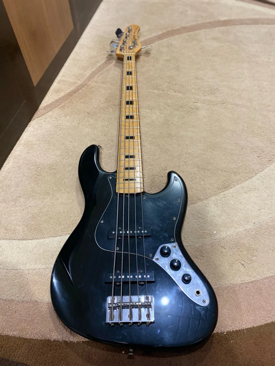 Baixo Elétrico Tagima tjb5 Jazz Bass - Preto