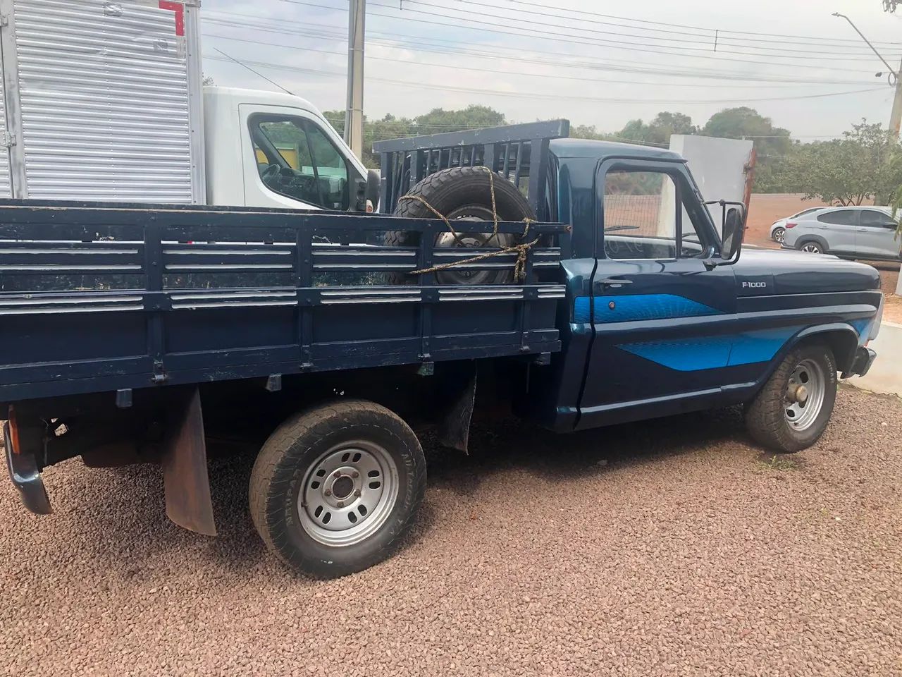 Ford F-1000 F-1000 XLT Diesel Turbo 1984