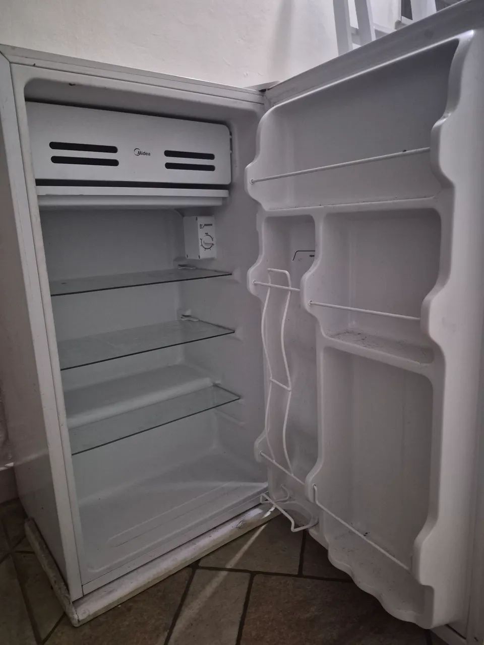 Frigobar Midea - Foto 2