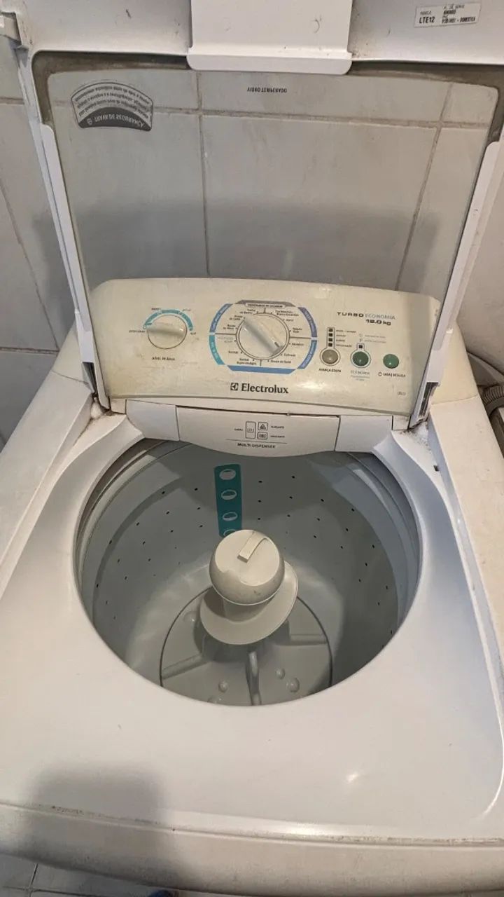 Máquina de lavar 12 Electrolux usada - Foto 2