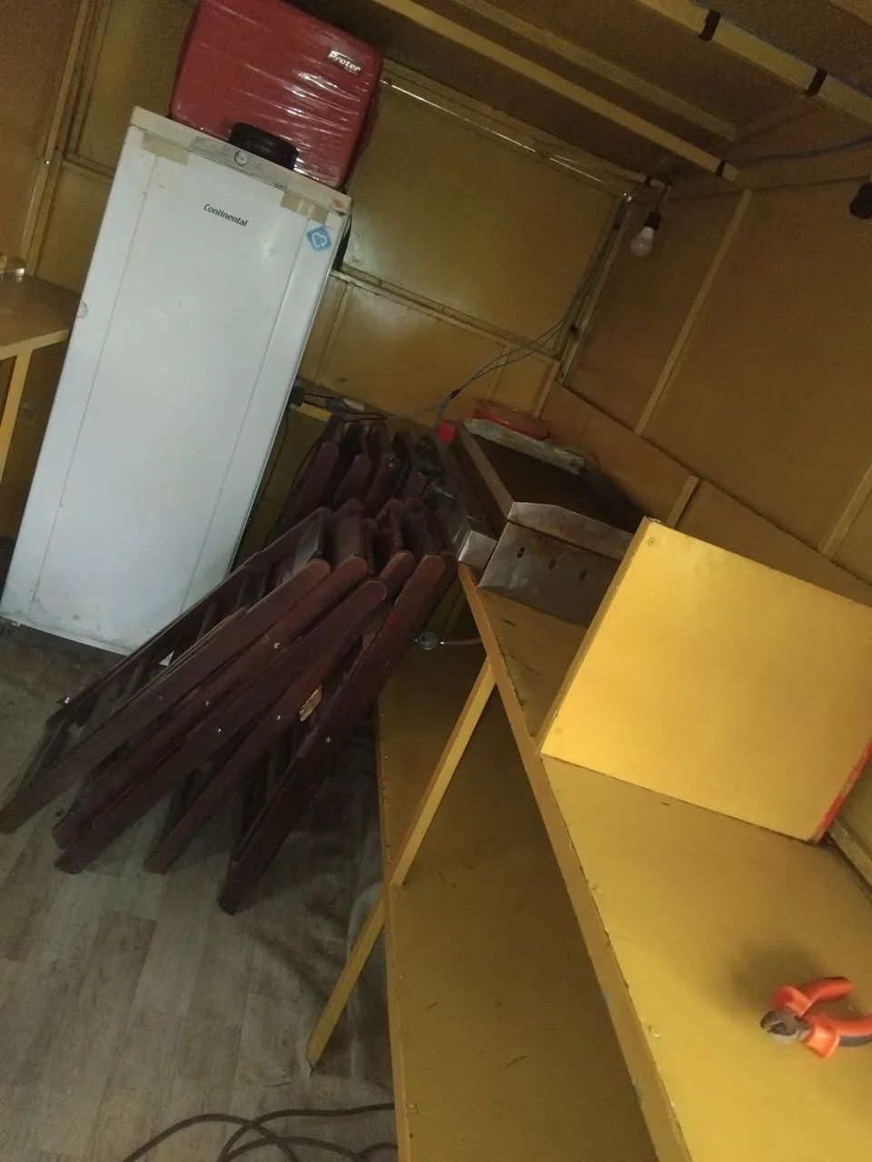 TRAILER  - Foto 2