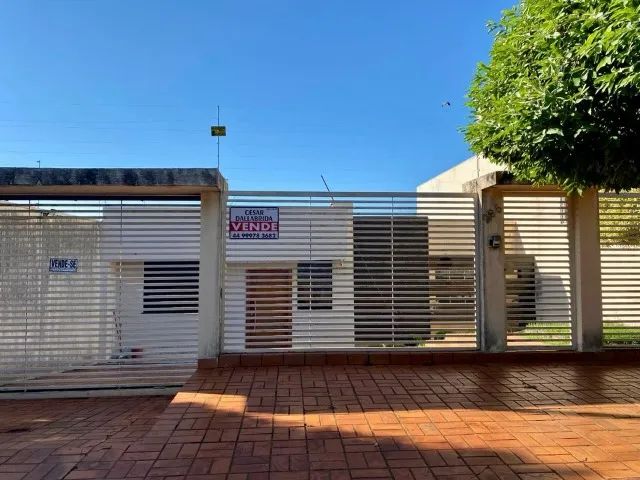 César Dallabrida vende casa no Jardim Laura