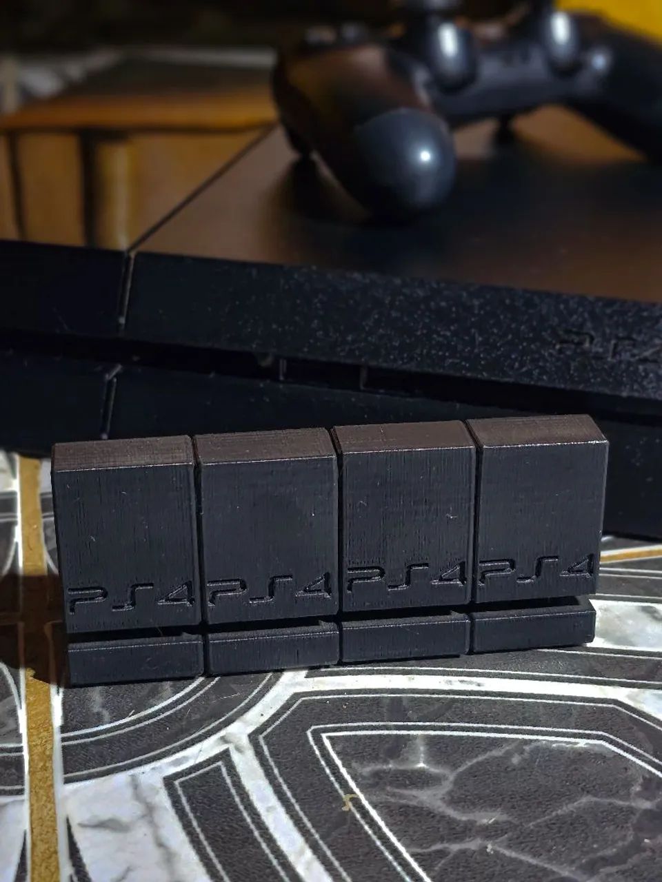 PS4 SSD COM 2 CONTROLES - Foto 3