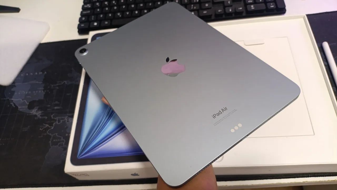 IPAD AIR DE 11" (256BG M2) MANCHA NA TELA - Foto 4