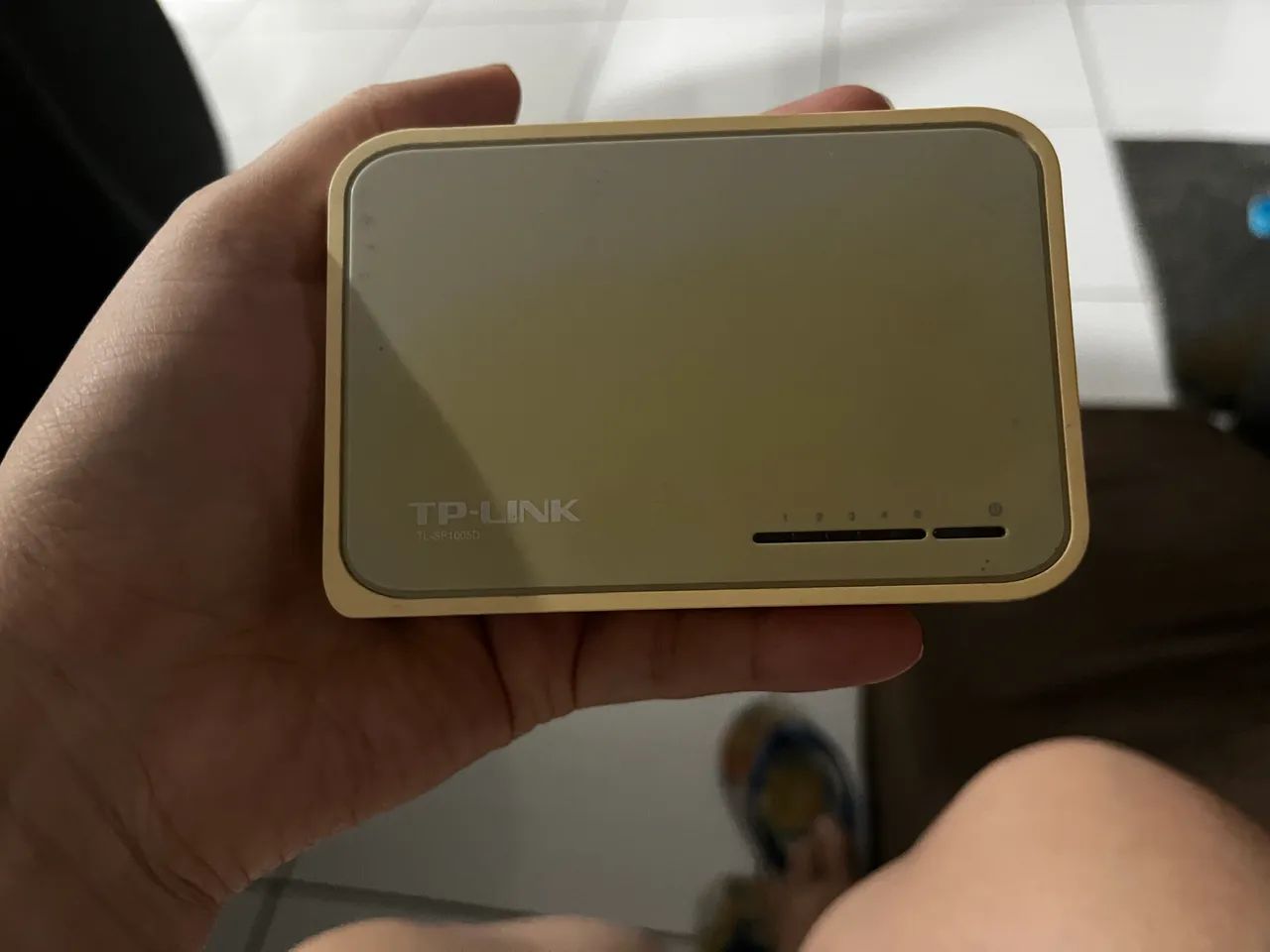 Switch de mesa de 5 Portas 10/100Mbps - Foto 2